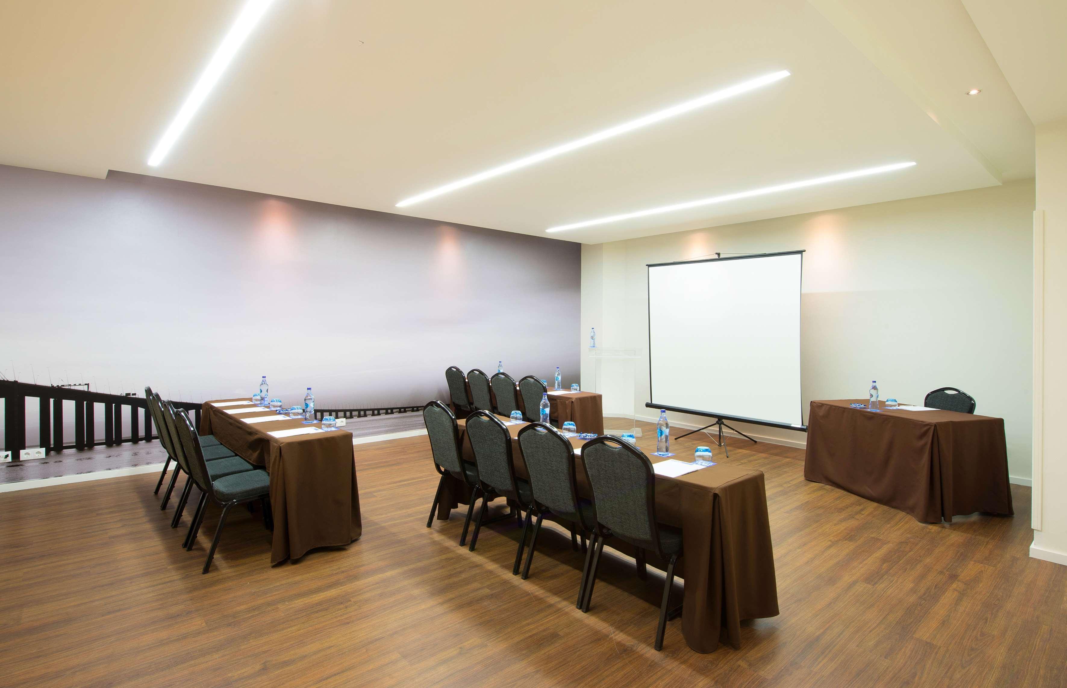 Melia Lisboa Oriente Hotel Esterno foto